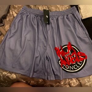 OB streetwear graphic shorts sz L